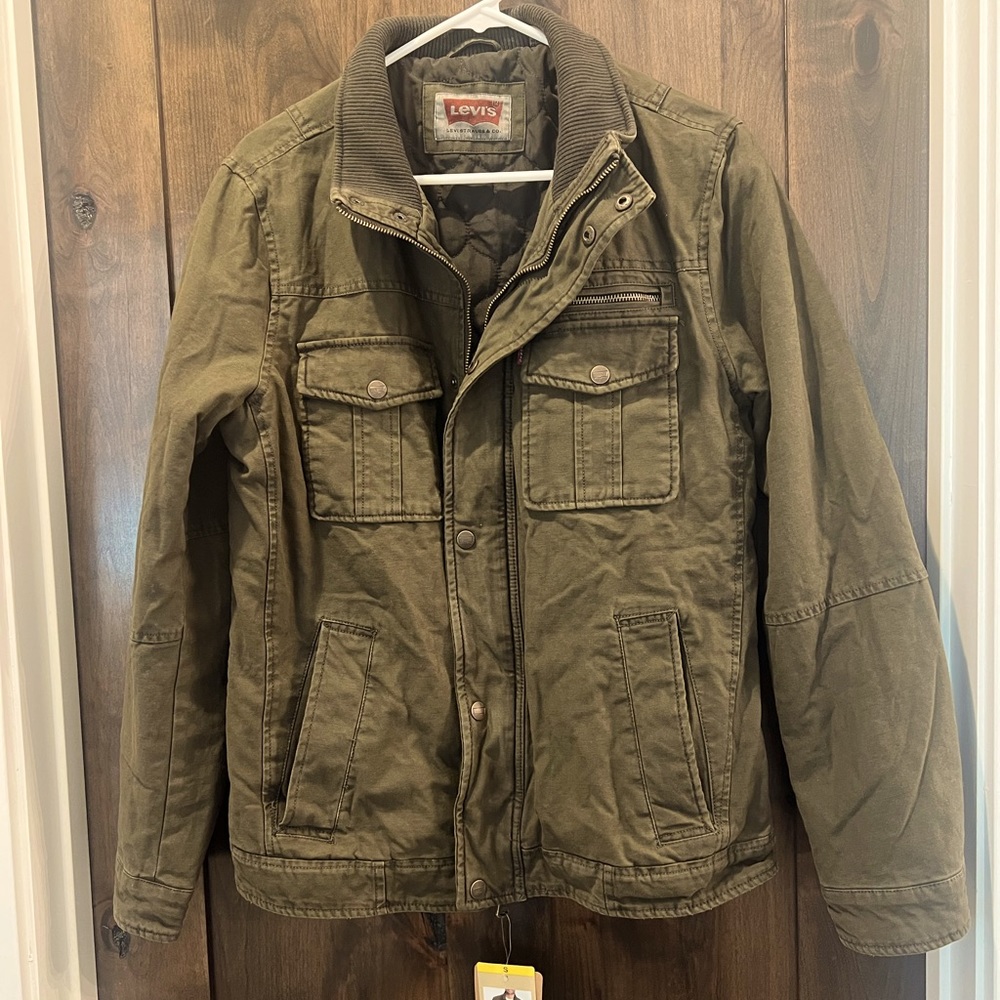 Levi’s Mens small olive color jacket
